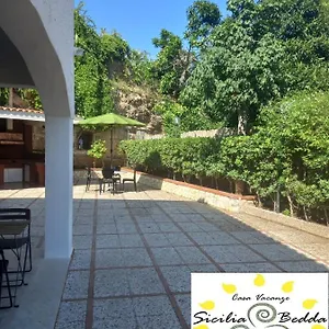 Casa Vacanze Sicilia Bedda Seaside Aparthotel