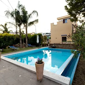 Ze-vi Holiday home